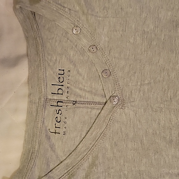 Light weight 3/4 sleeve shirt - Picture 3 of 3